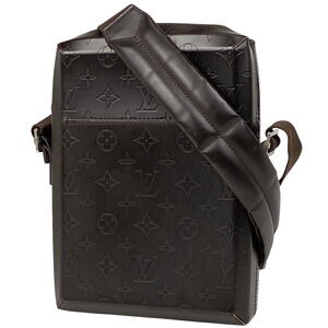 Louis Vuitton Bobby Shoulder Bag Glace Leather Cafe Brown